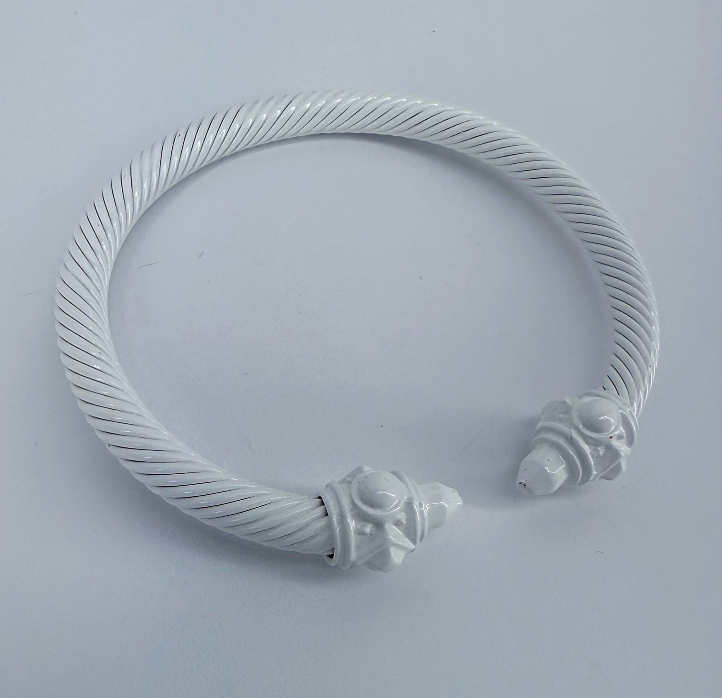 Set of 2 Red and White Cable Style Bracelet