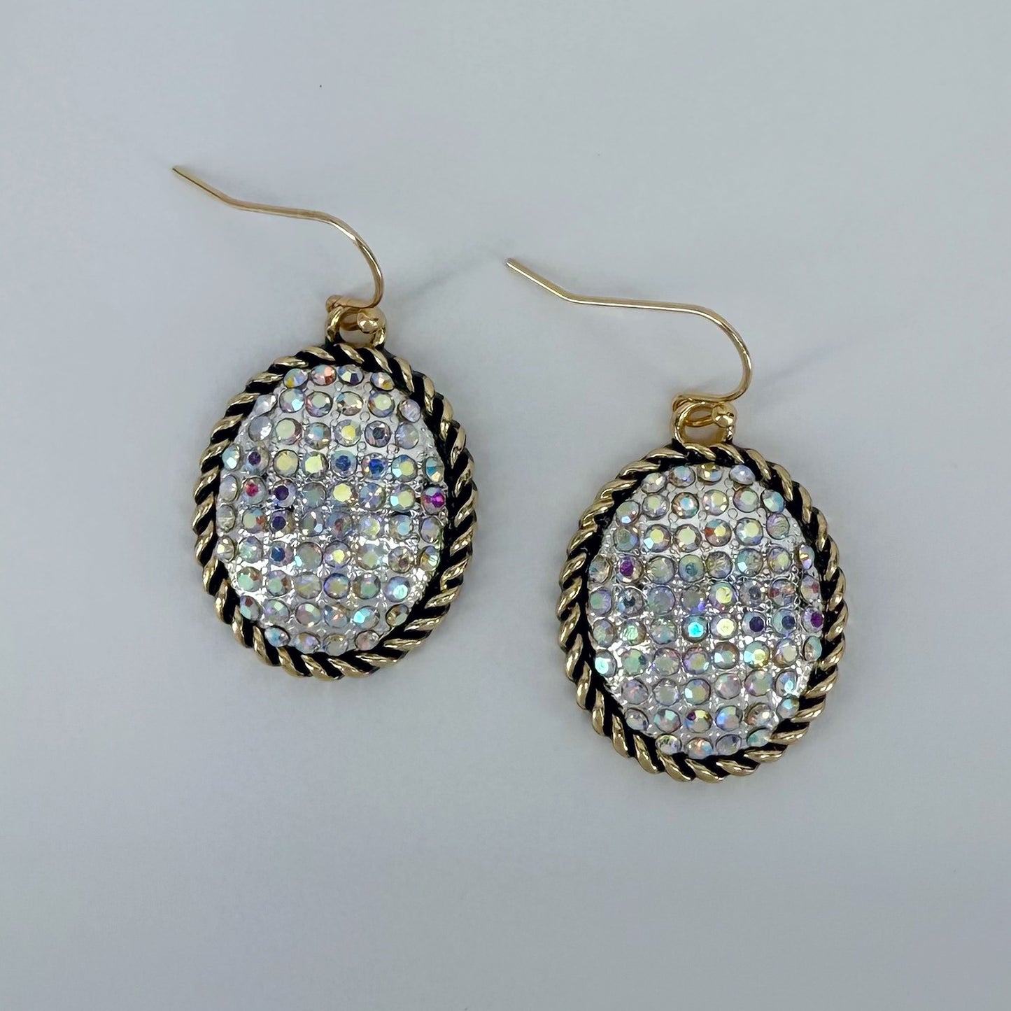Fashion Filigree Oval Fish Hook Earrings with Rhinestone