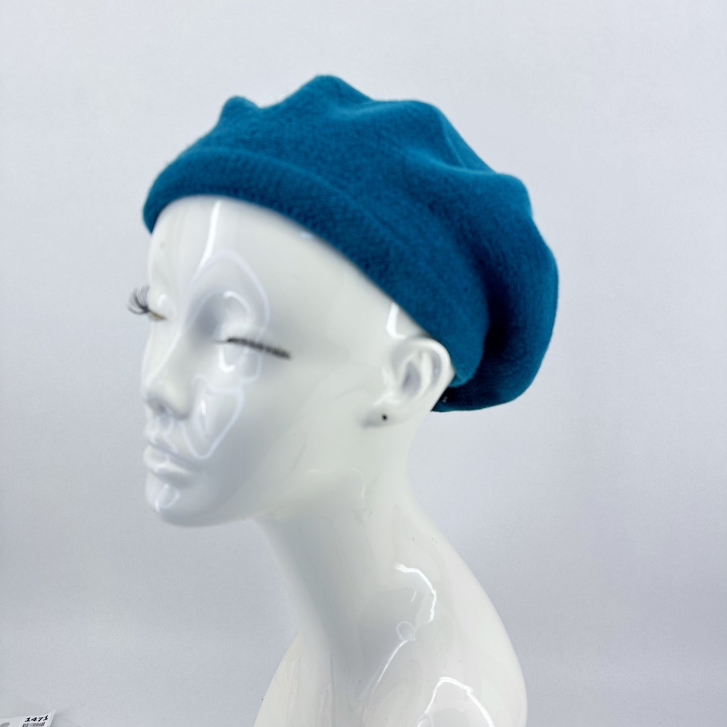 Solid color Beret / Tam, Stretchable perfect for any occasion