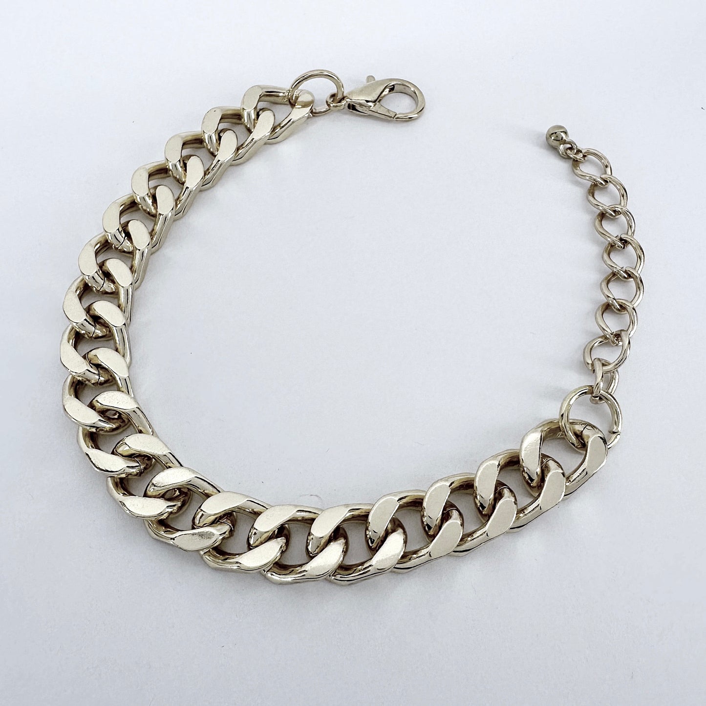 Gold or Silver Finish Cuban Link Bracelet