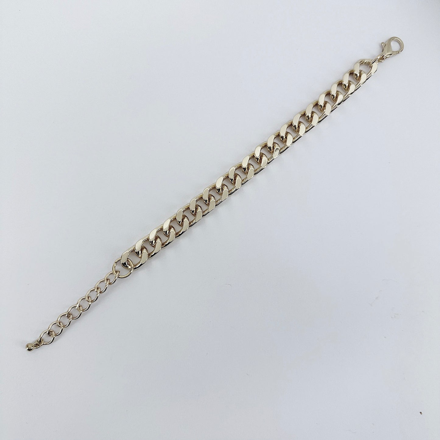 Gold or Silver Finish Cuban Link Bracelet