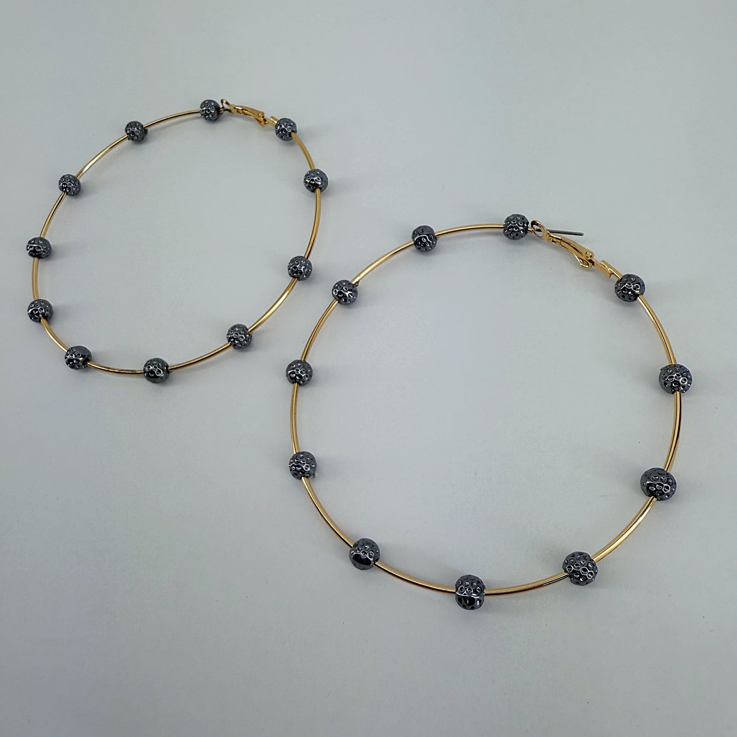 Bi Hoop Earrings With Hammered Beads