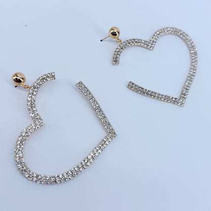Post Back With Rhinestones Heart Shape Dangle