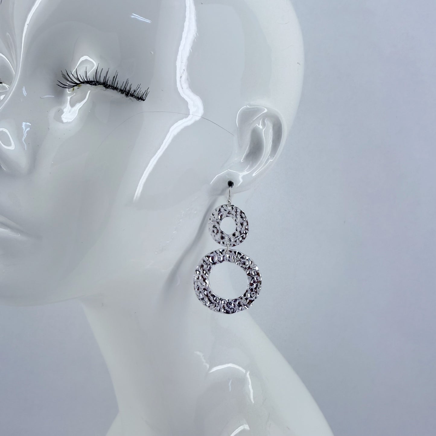 Gold Or Silver Finish Fish Hook Earrings With Tailored Hammered Texture Circles Design