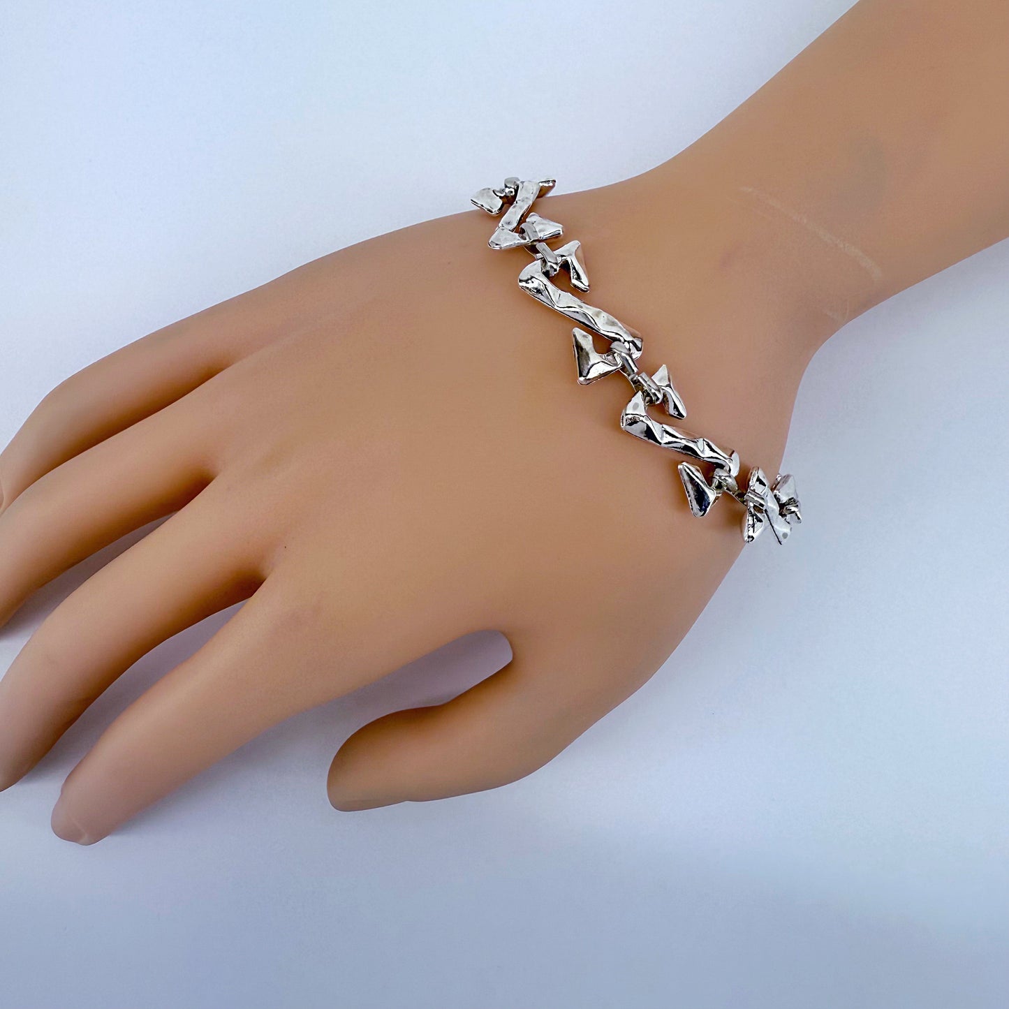 Silver Finish Z-shaped Design Link Chain Bracelet