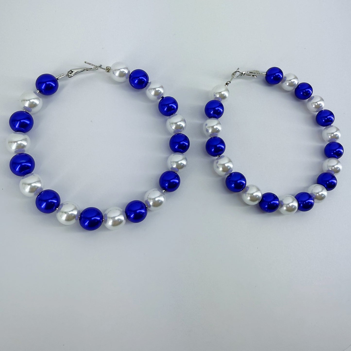 Colorful Pearls Hoop In Gold Or Silver Finish
