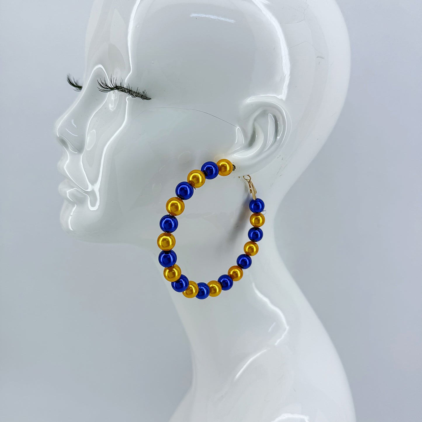 Colorful Pearls Hoop In Gold Or Silver Finish