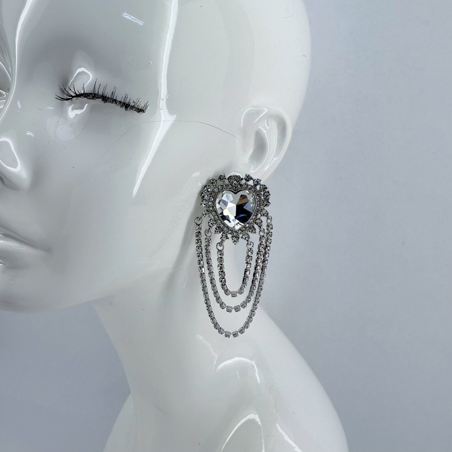 Post Back Heart Design Earrings With Rhinestone Tassels