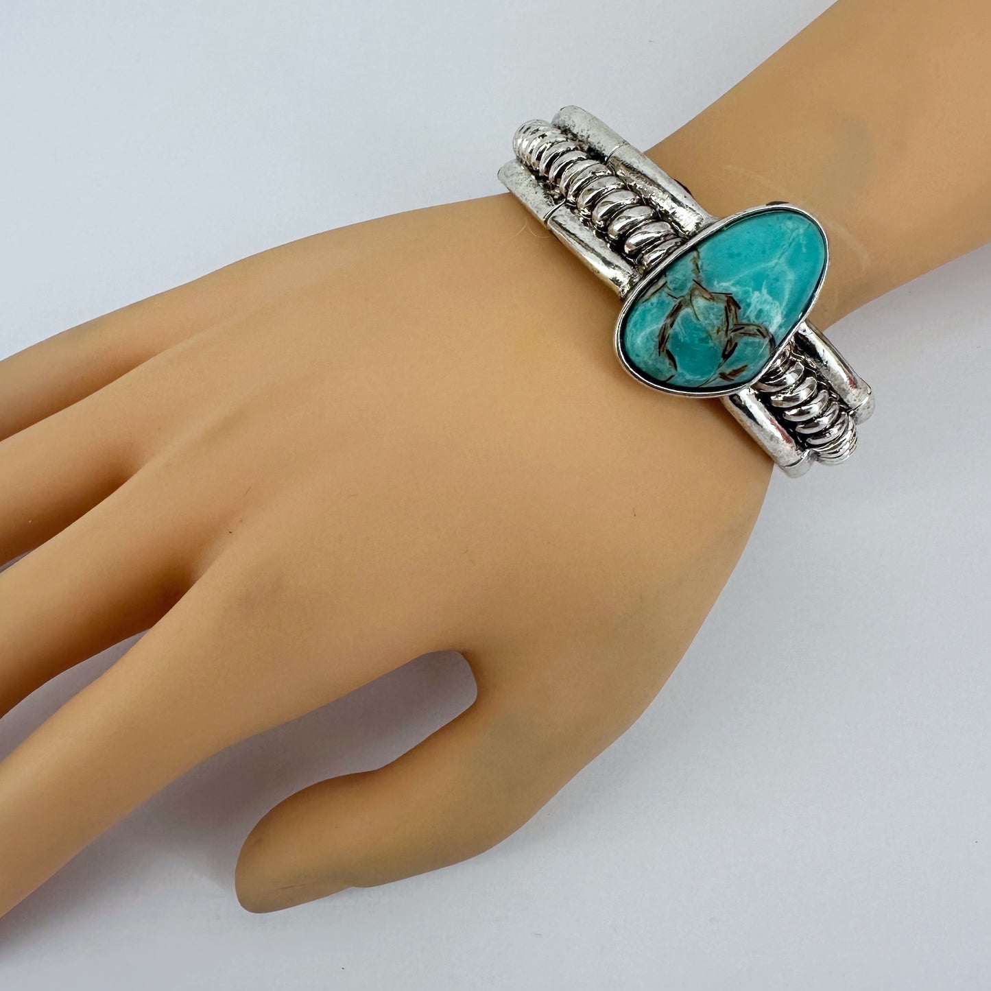 Turquoise Stone Decor Stretchable Bracelet