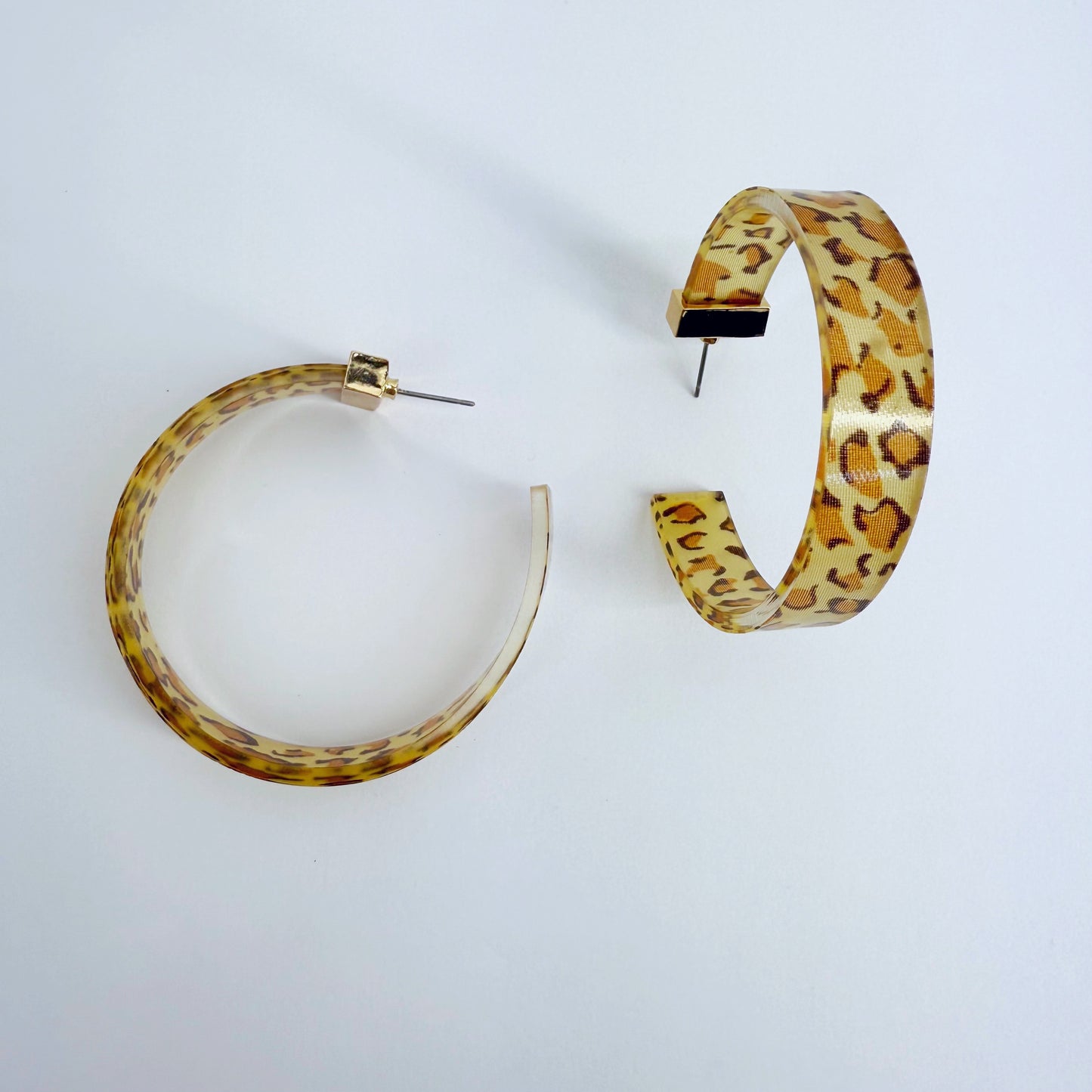 Acrylic Hoops Small Earrings With Leopard Print Or Clear Design