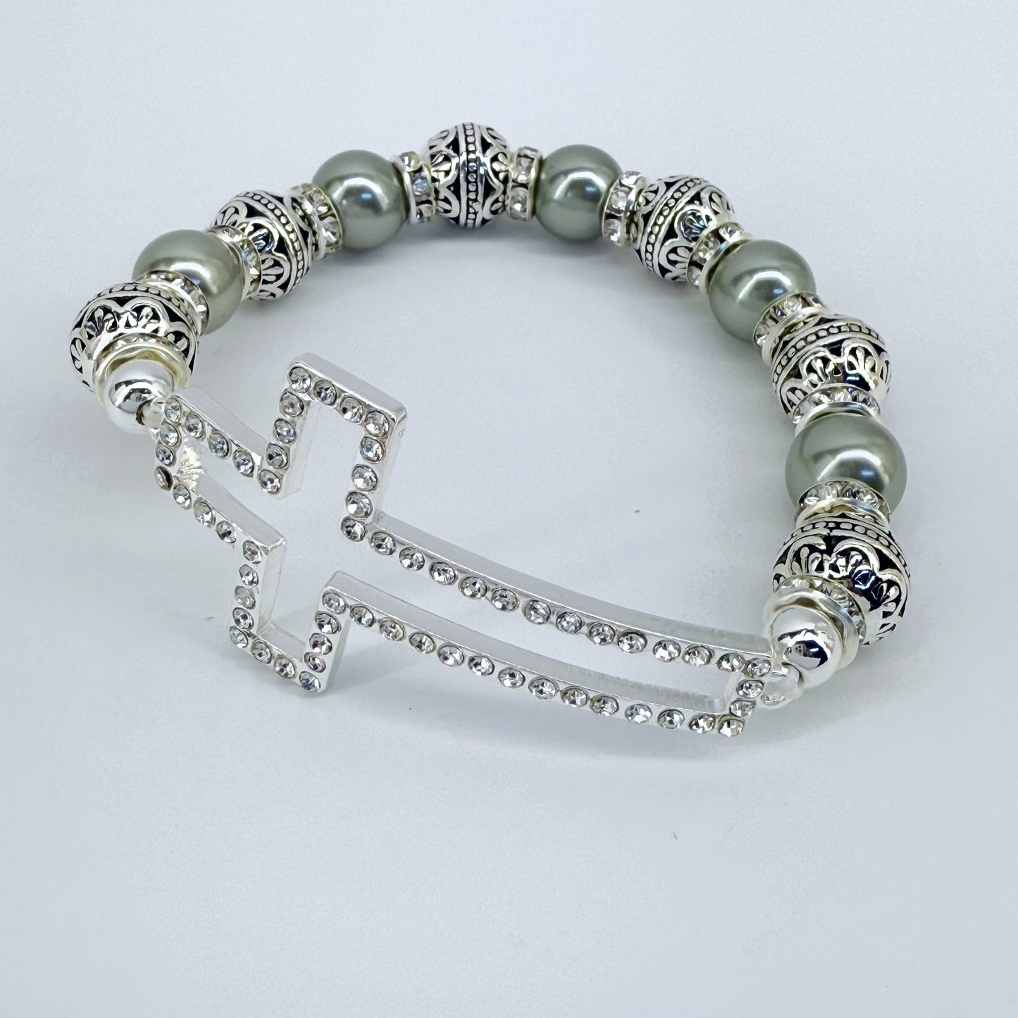 Stretchable Bracelet with Pearls and Beads Cross with Clear Rhinestones