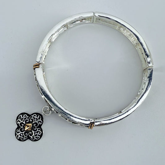 Stretchable Filigree Design Vintage Bracelet With Two Tone Clover Charm