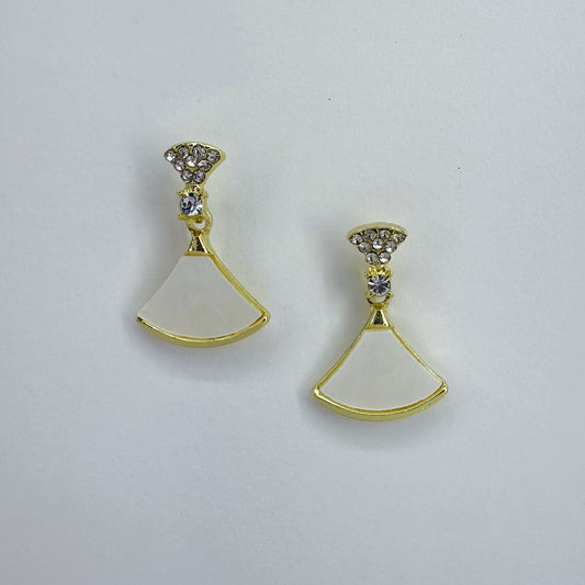 Gold Finish Post Back Unique Design With Rhinestone And Mother Of Pearl