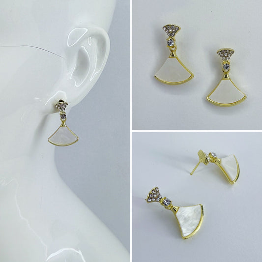 Gold Finish Post Back Unique Design With Rhinestone And Mother Of Pearl