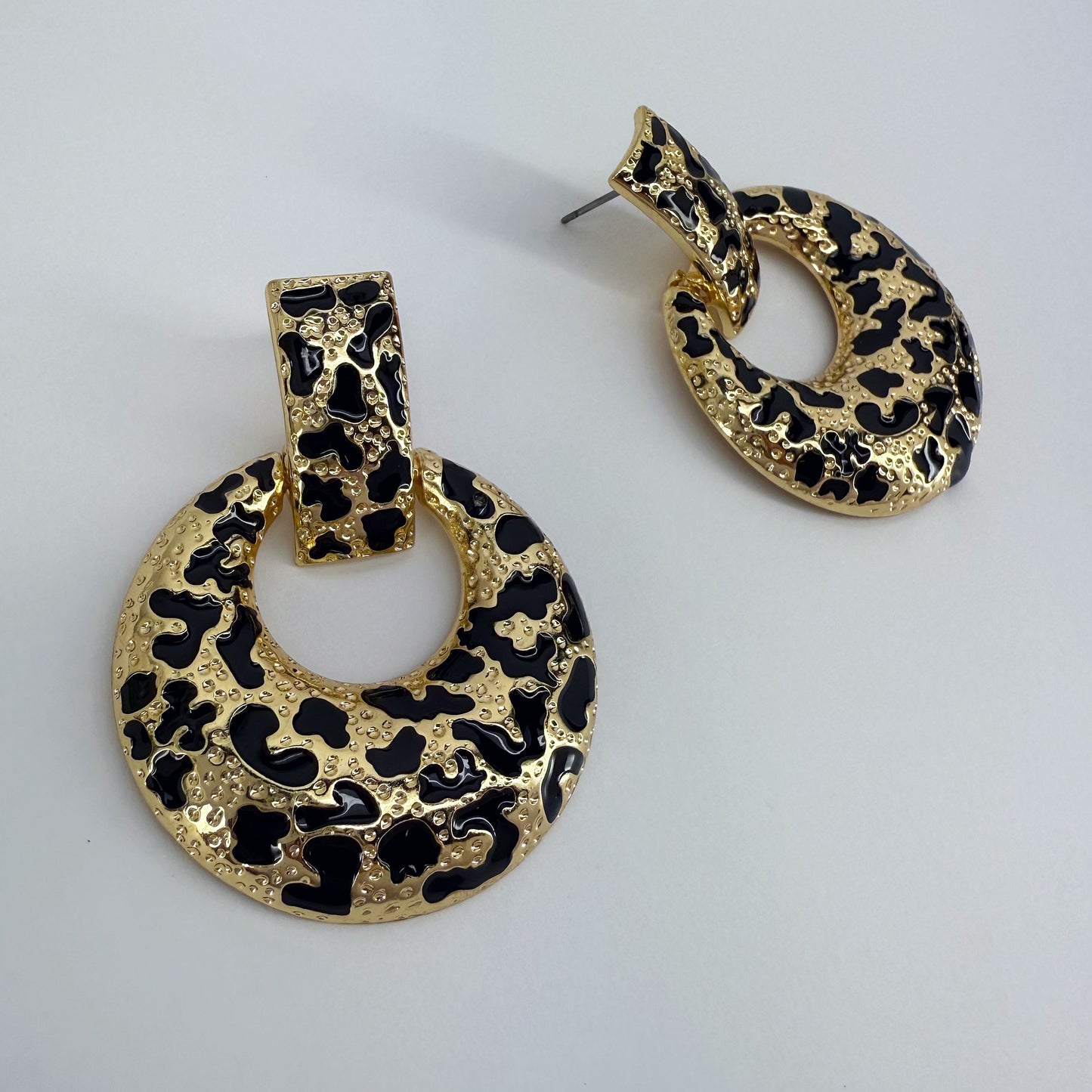 Gold Nugget Style Metal Door Knob Design Earrings With Epoxy
