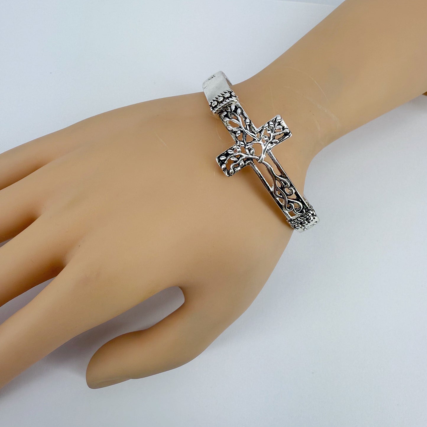 Silver Finish Stretchable Bracelet With Bible Verse 3:16 And Cross Tree Of Life Design