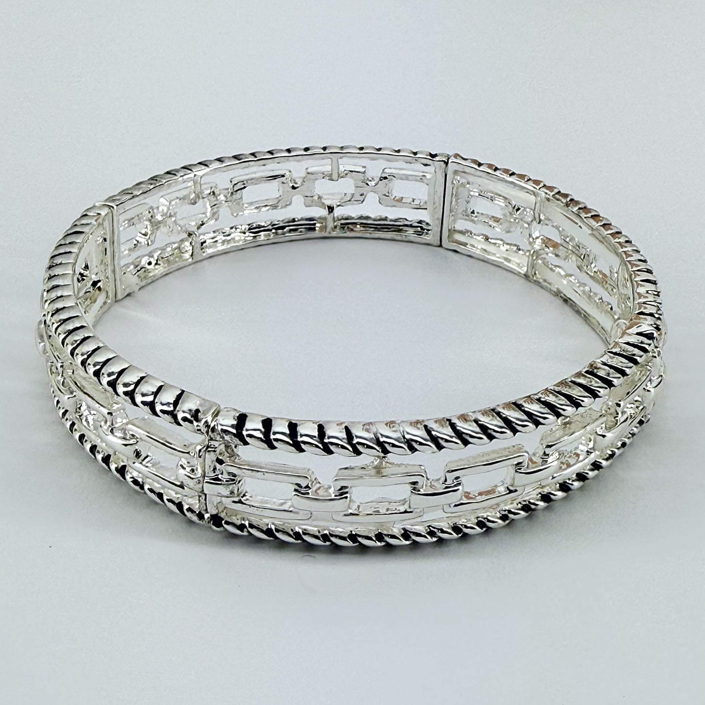 Stretchable Bracelet With Filigree and Cuban Link Gold Or Silver Finish