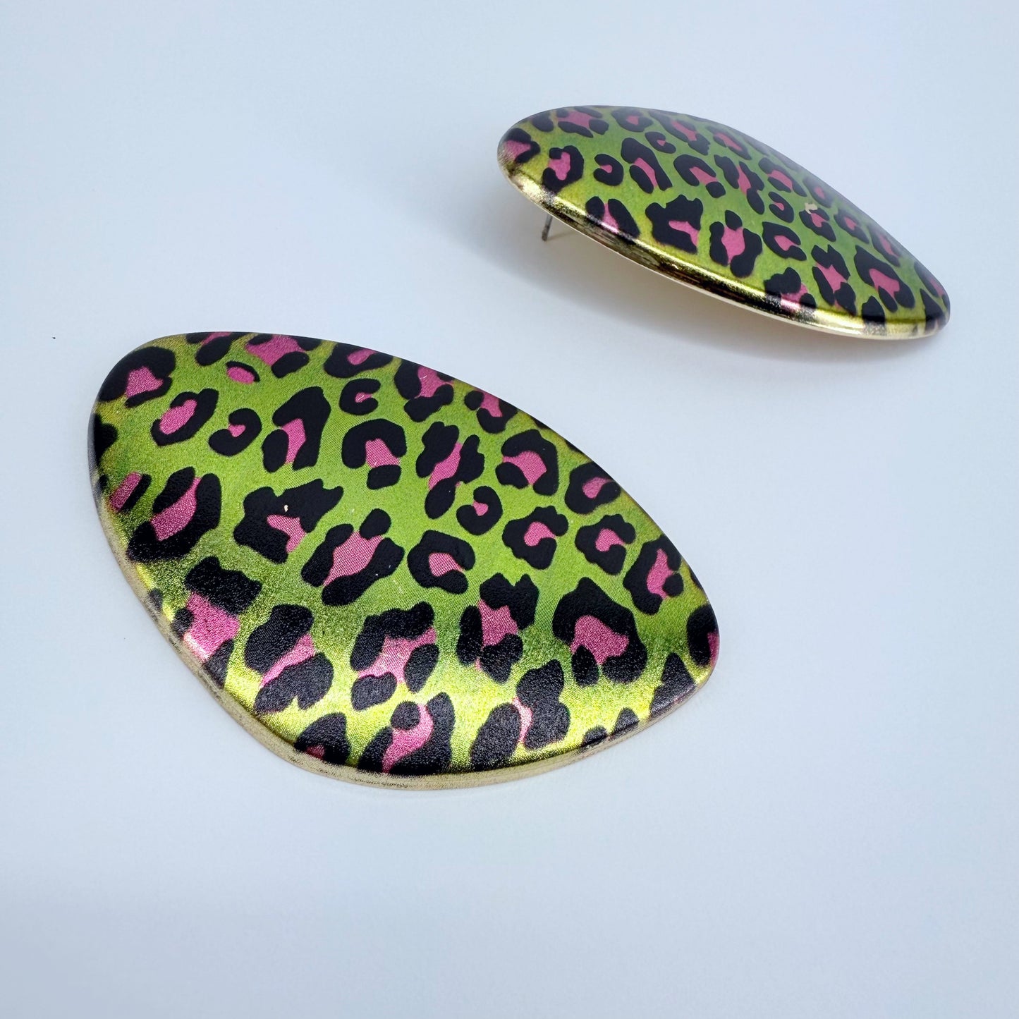 Oval Gold finish Metal with Leopard Print in 3 different option colors