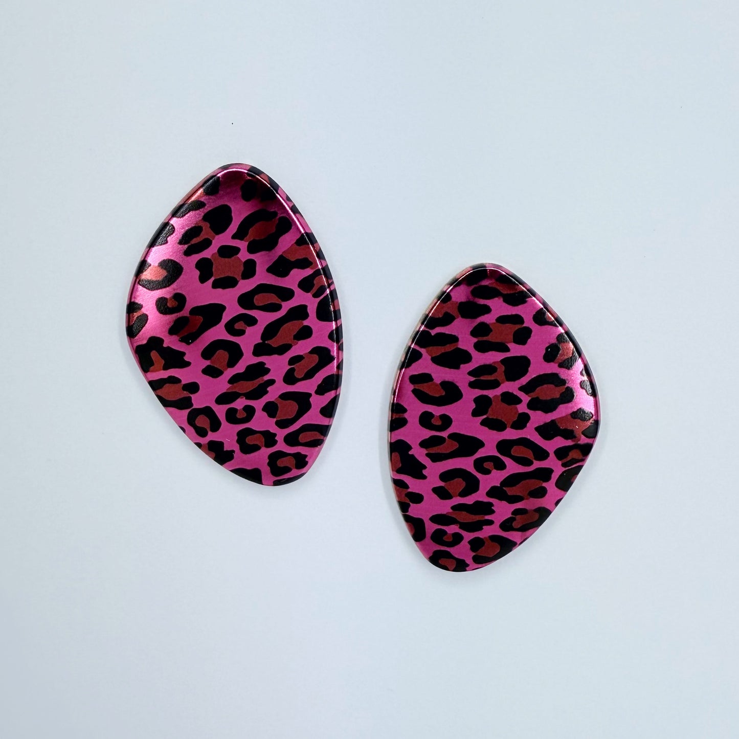 Oval Gold finish Metal with Leopard Print in 3 different option colors