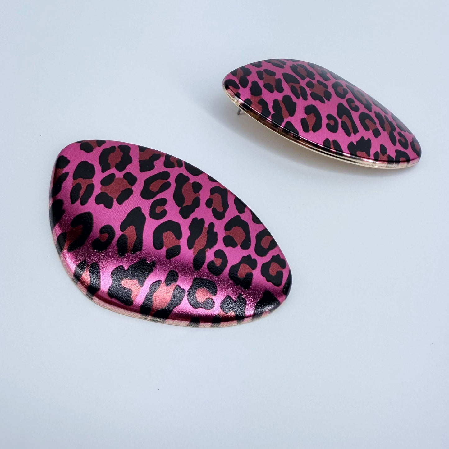 Oval Gold finish Metal with Leopard Print in 3 different option colors