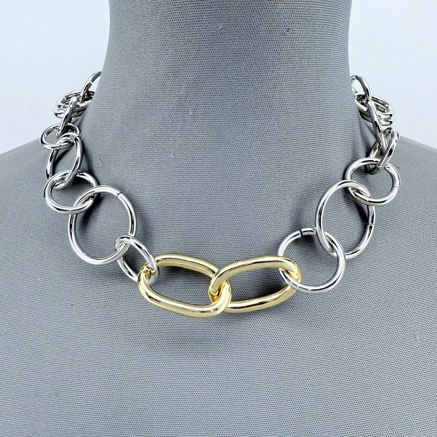 2 tones Rings and Oval Shape Metal Necklace