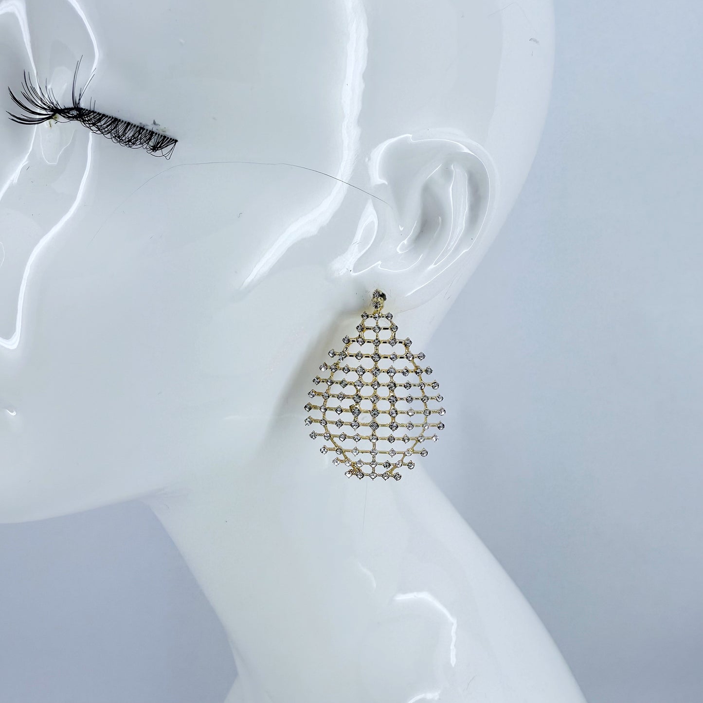Teardrop Shape Rhinestones Post Back Earrings