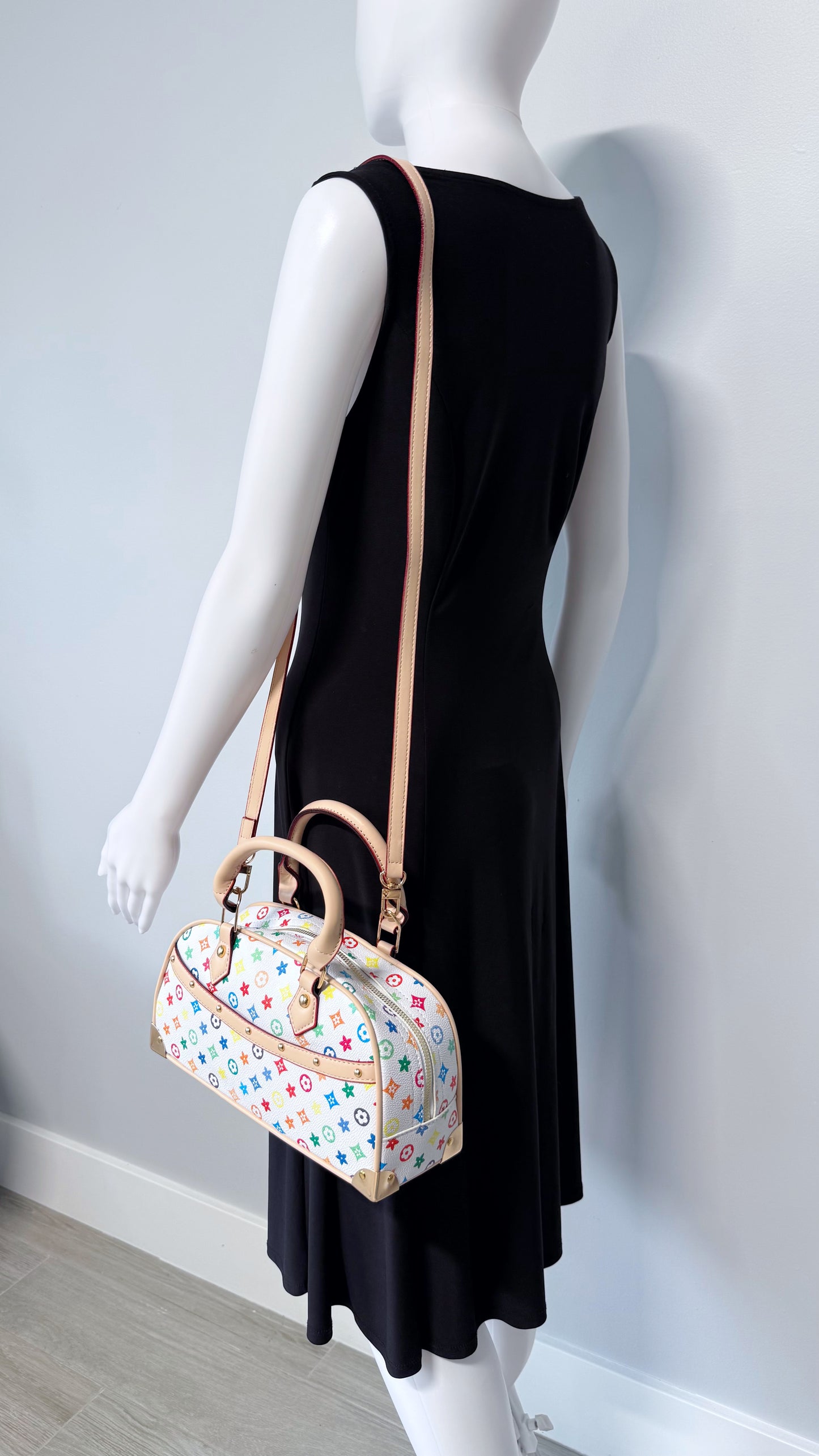 HandBag White with Multicolor Flowers Design