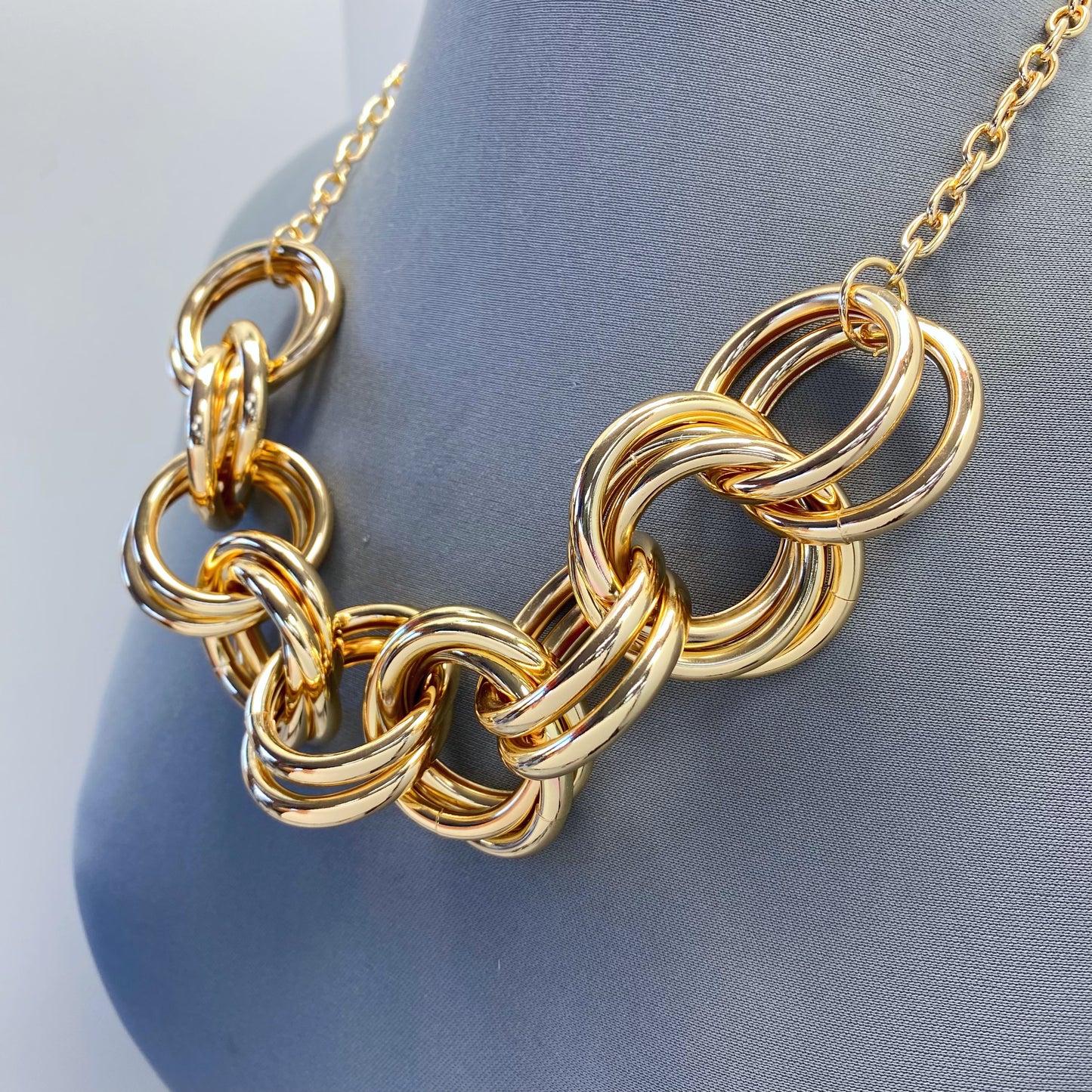Multiple Rings Statement Necklace Set