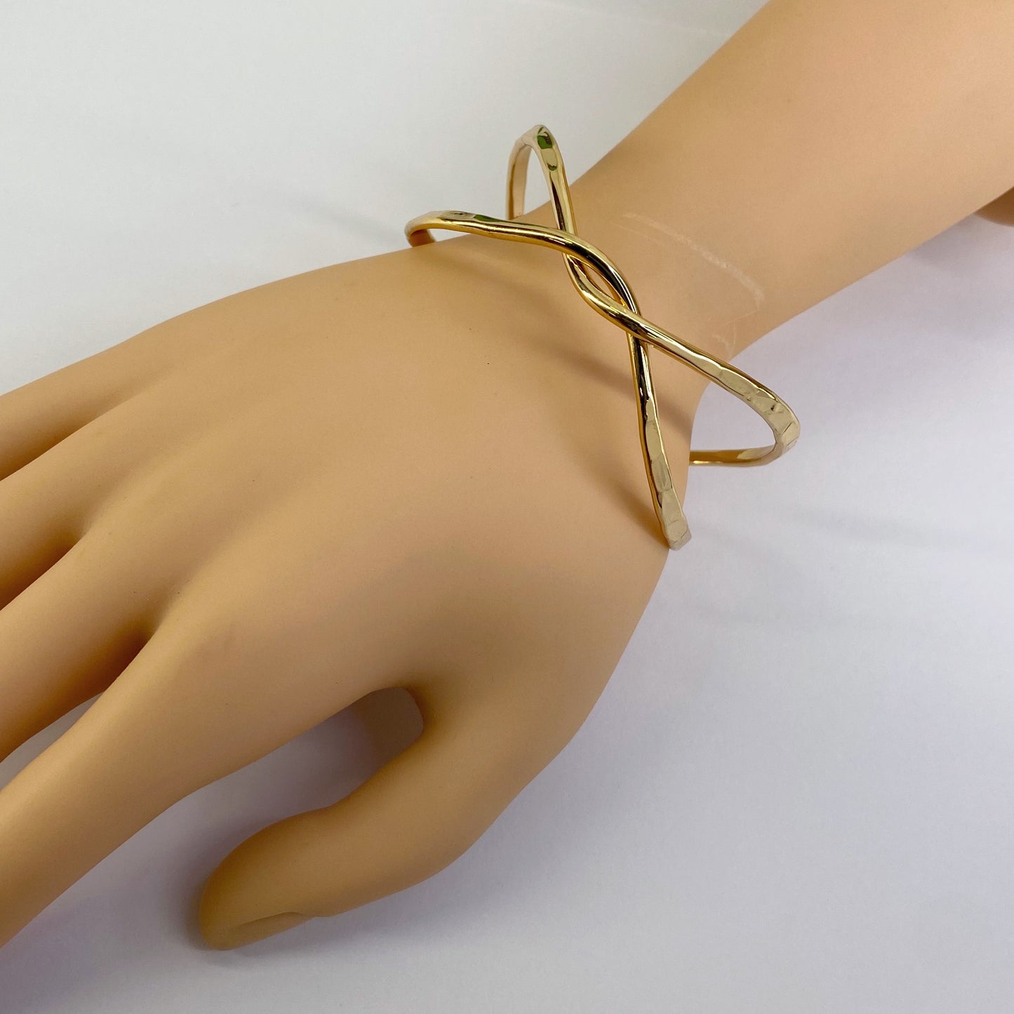 Double Twisted Design Adjustable Bracelet