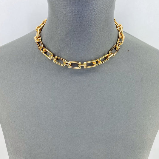Alternating Square and Rectangle Link Chain